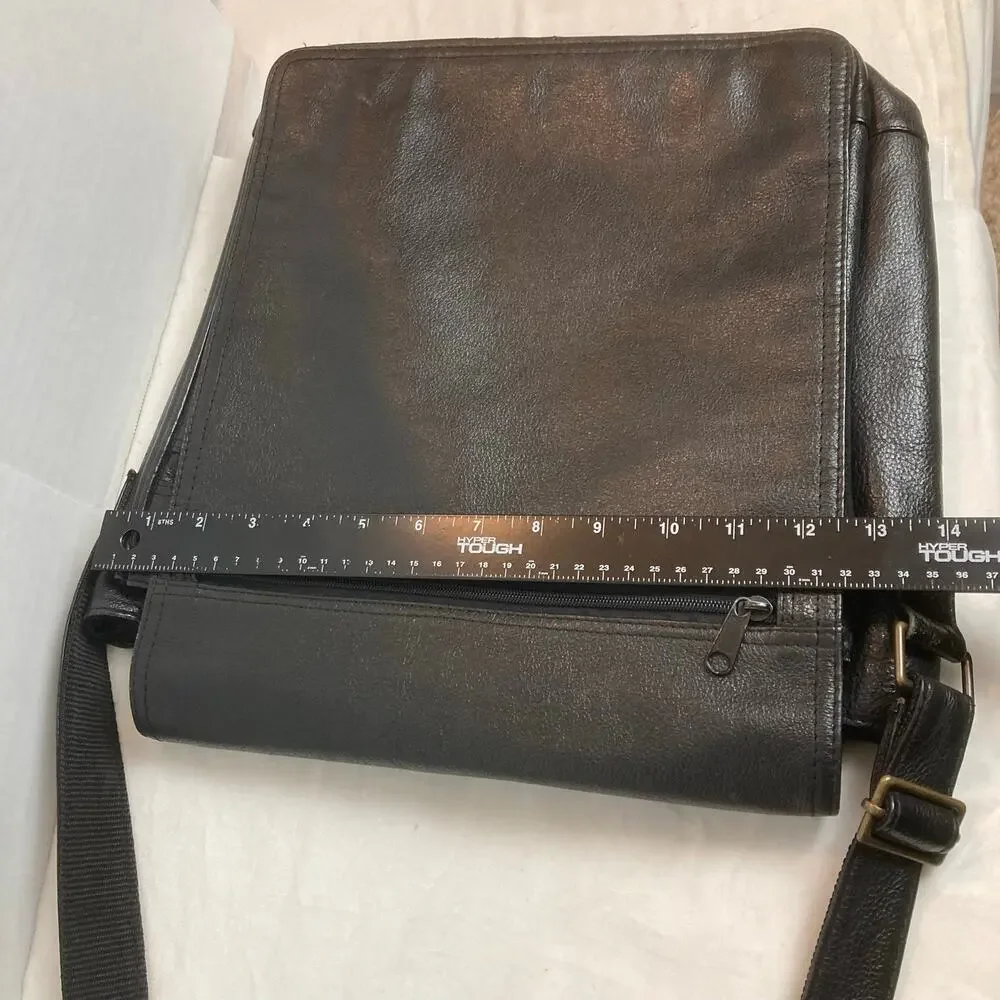 Wilsons Leather Pebbled Grain Crossbody Bag Black Messenger Satchel Office Urban